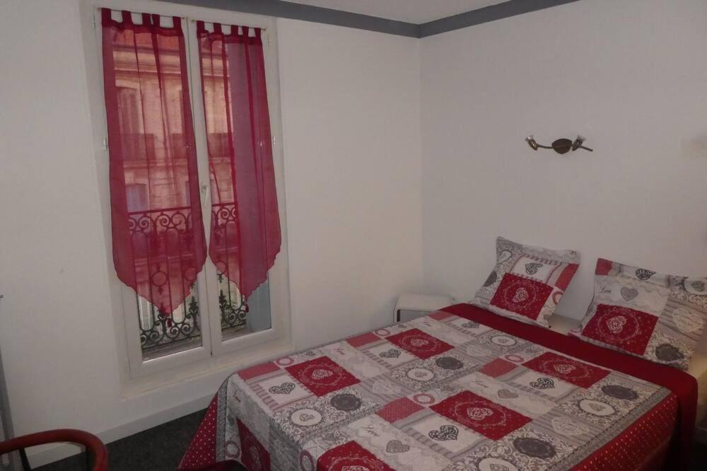 Etanit ! Beziers Plein Centre - 1Mn Du Bus, De La Gare Du Train Et Liaison Aeroport -Chambres Climatisees -Spacieuses Amenagees Pour Singles, Couple, Et Ou Familles -Parking A Velos -Consigne Exterior photo