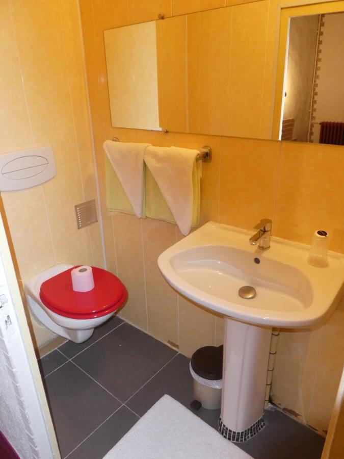 Etanit ! Beziers Plein Centre - 1Mn Du Bus, De La Gare Du Train Et Liaison Aeroport -Chambres Climatisees -Spacieuses Amenagees Pour Singles, Couple, Et Ou Familles -Parking A Velos -Consigne Exterior photo